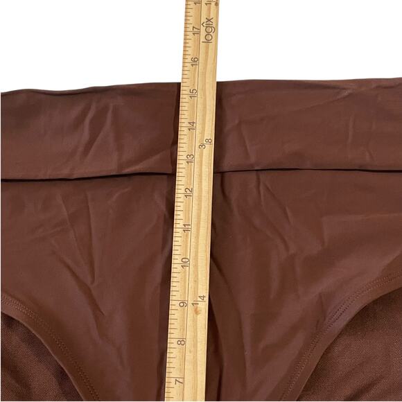 Time and Tru Plus Size 2X (20W-22W) Brown Solid High Waist Foldover Swim Bottoms - Picture 10 of 10